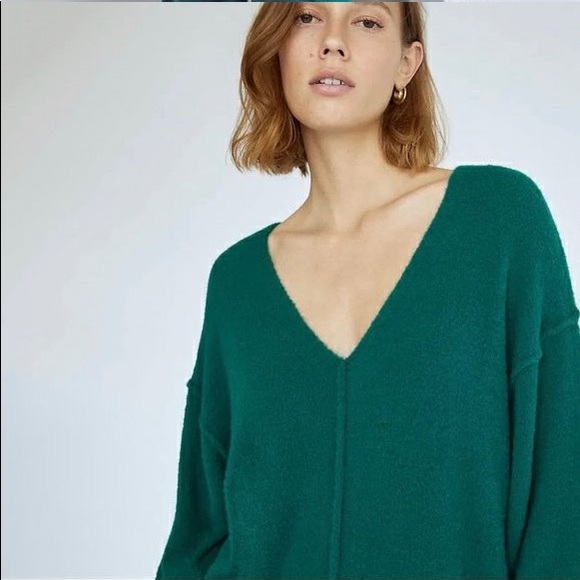 NWOT Aritzia Wilfred Free Hush Knit V-Neck Sweater in Teal - Picture 2 of 4